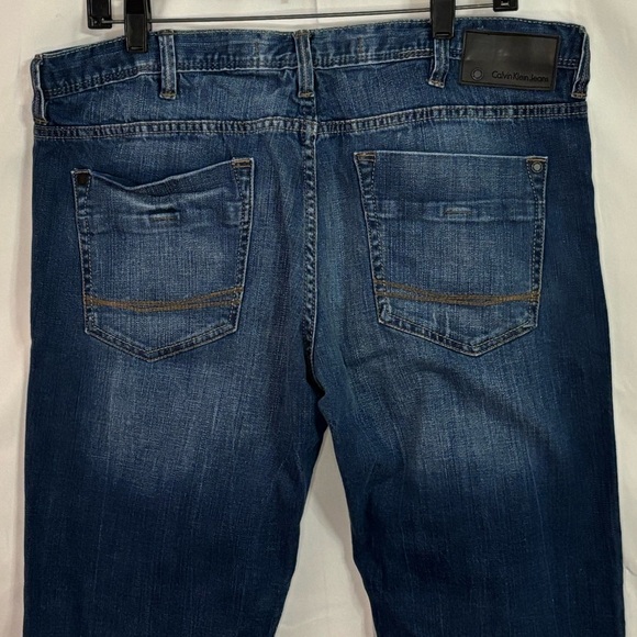 Calvin Klein Medium Wash, Medium Rise, Skinny Narrow Leg, Black Label Jeans - 36 - Picture 10 of 16
